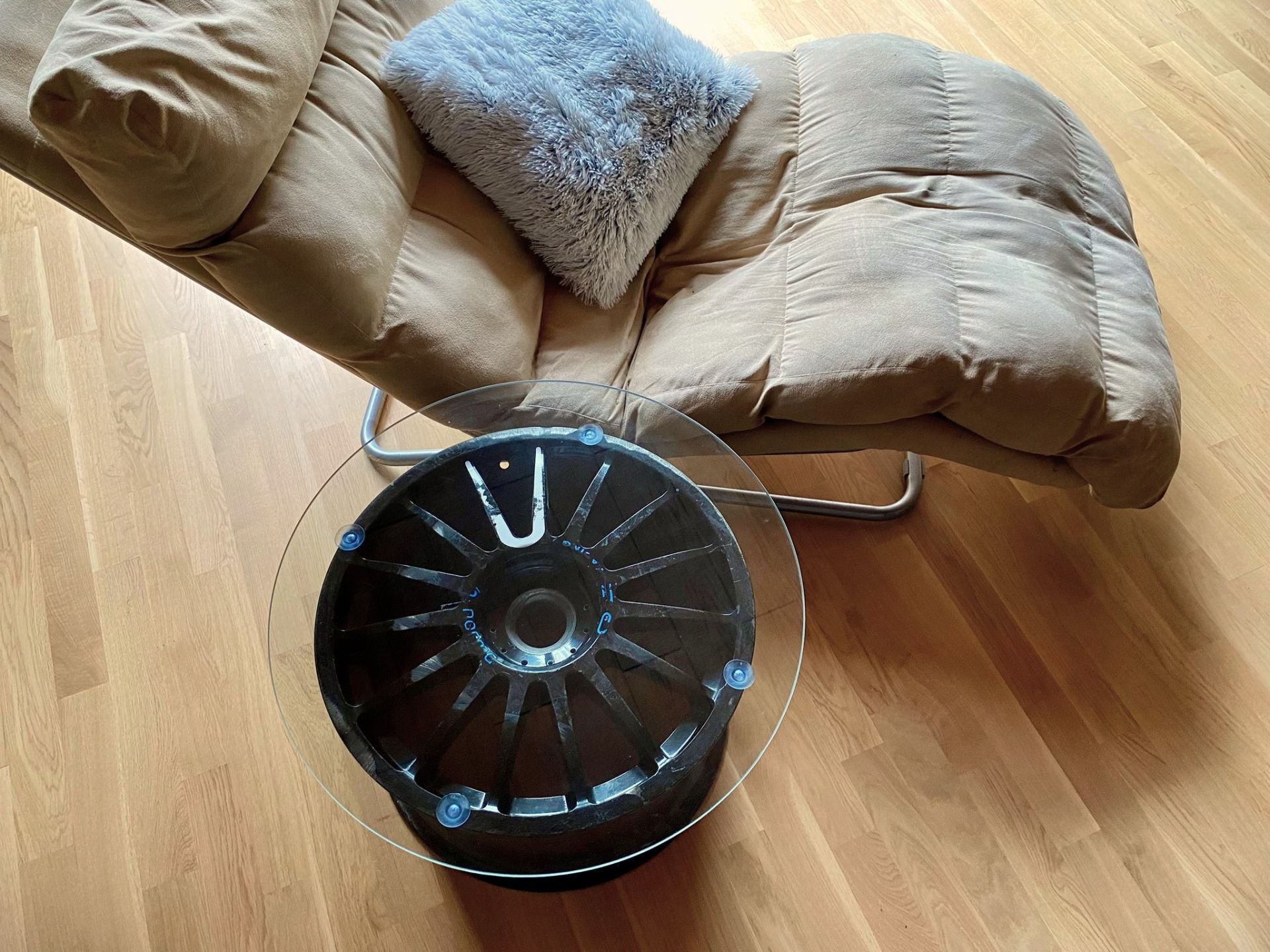 Beistelltisch  Rennfelge - DTM/LM P 2